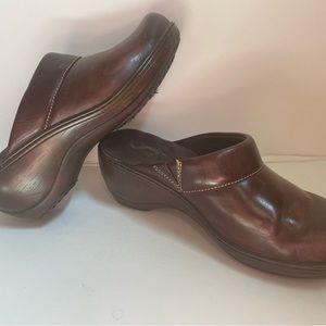 soft walk leather clog sz 9 w